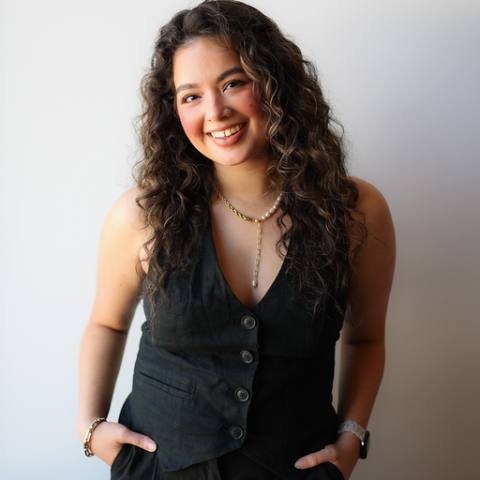 Close-up of eyes featuring dark, naturally lifted lashes without mascara.