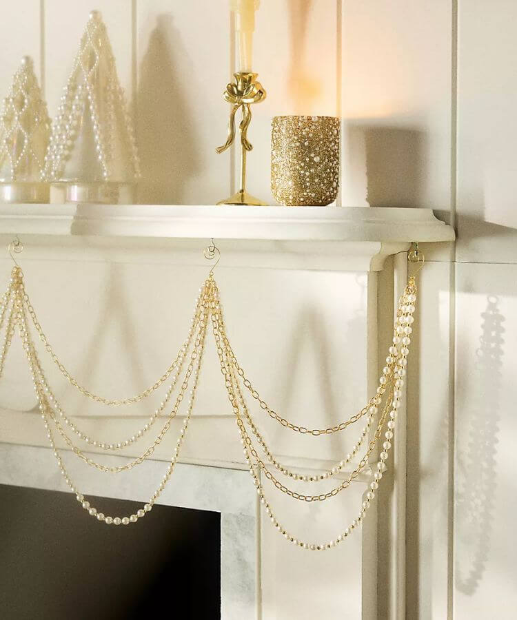 Garland made of multiple strands of pearls.