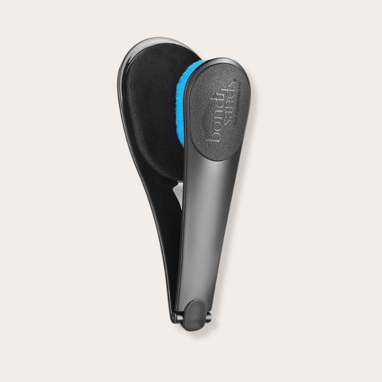 Bondi Sands Self-Tanning Back Applicator.